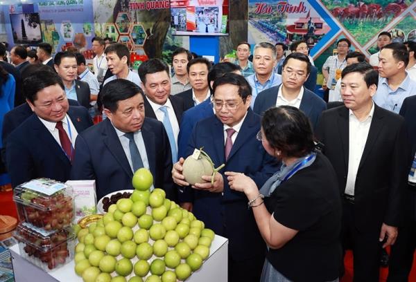 Thủ tướng Phạm Minh Chính chủ trì Hội nghị về phát triển vùng Bắc Trung Bộ và duyên hải Trung Bộ: Tập trung vào 3 động lực tăng trưởng