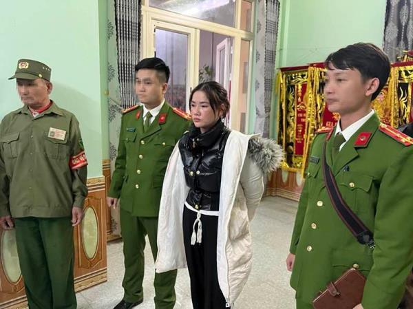 Bắt nữ quái lừa hàng chục tỷ đồng
