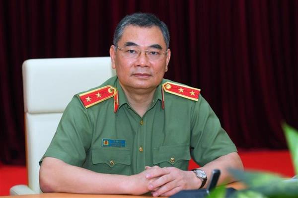 Trung tướng Tô Ân Xô: Quán triệt, thực hiện nghiêm việc không yêu cầu người dân xuất trình sổ hộ khẩu, sổ tạm trú