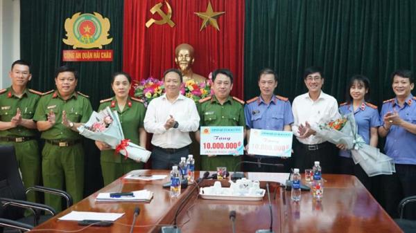 Các lực lượng tham gia phá tụ điểm ma túy tại kiệt 572 - Ông Ích Khiêm được khen thưởng