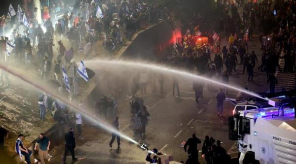 Biểu tình lan rộng, Thủ tướng Israel cân nhắc ngừng cải cách tư pháp