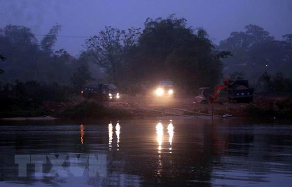 Cát tặc sông Thạch Hãn