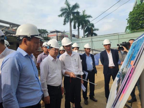 Đẩy nhanh tiến độ hai công trình y tế trọng điểm