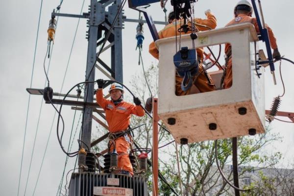 Tổng Công ty Điện lực miền Trung được Fitch Ratings xếp hạng BB, triển vọng tích cực