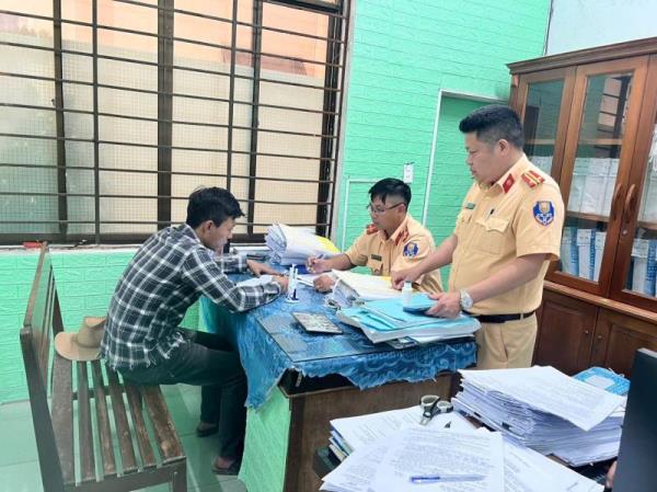 Tịch thu xe mô-tô độ chế, vi phạm TTATGT