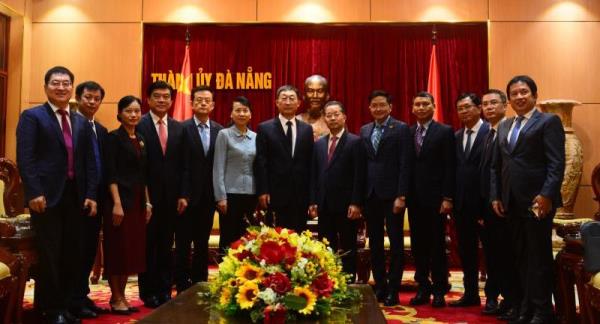 Bí thư Thành ủy Nguyễn Văn Quảng tiếp Bí thư Khu ủy Khu tự trị dân tộc Choang Quảng Tây, Trung Quốc