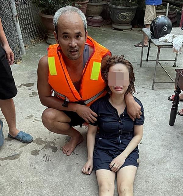 Đại úy Công an lao mình xuống sông Vu Gia cứu người phụ nữ nhảy cầu tự vẫn