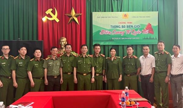 Cục Cảnh sát môi trường phối hợp với Công an tỉnh Đắk Nông tổ chức Chương trình Tháng ba biên giới