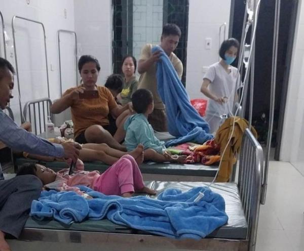 Hàng chục trẻ mầm non nhập viện nghi ngộ độc thực phẩm