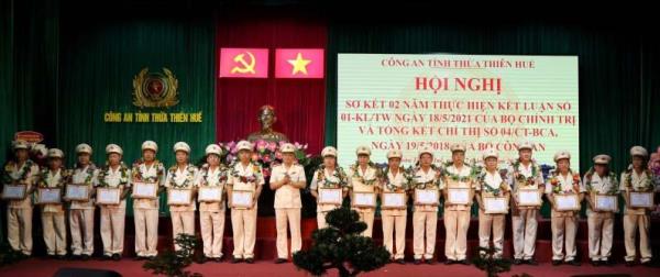 Công an Thừa Thiên-Huế tuyên dương nhiều tập thể, cá nhân điển hình tiên tiến