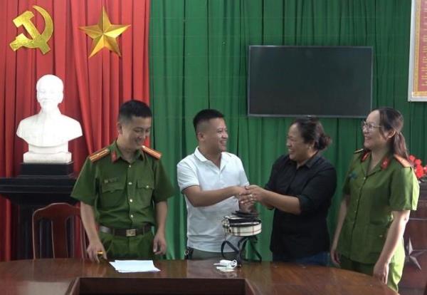 Trả tài sản du khách bỏ quên