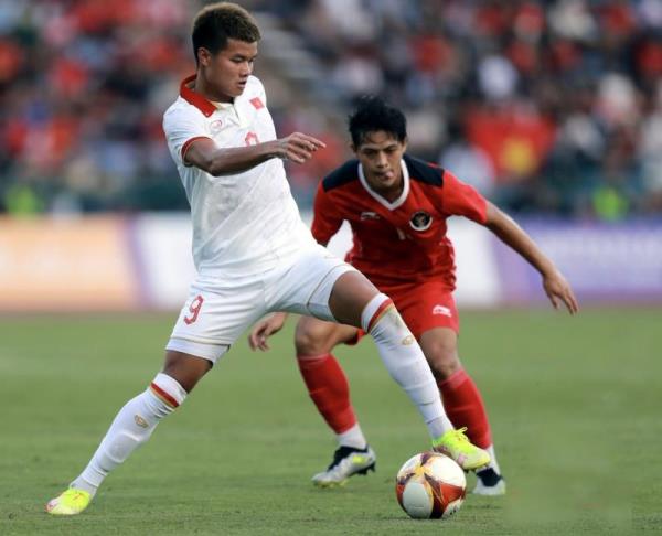 U22 gọi, V. League có trả lời?