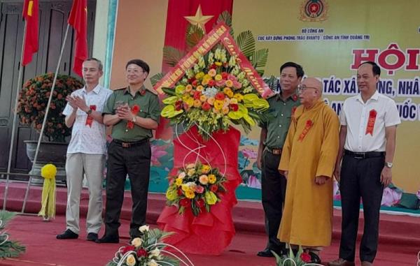 Khen thưởng nhiều cá nhân, tập thể trong xây dựng, nhân rộng mô hình Phật giáo Quảng Trị tham gia bảo vệ ANTQ và chung tay xây dựng nông thôn mới