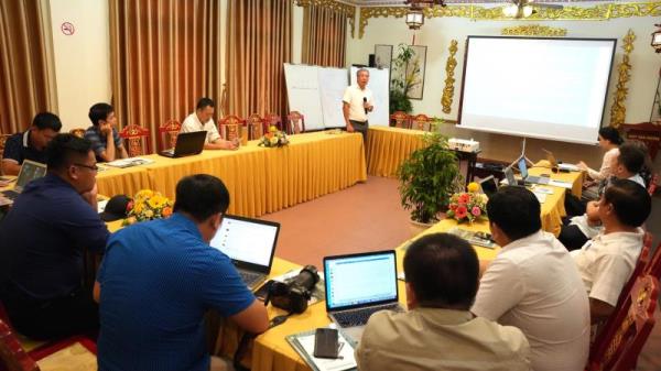Tập huấn tiếp cận với đề tài khai thác và buôn bán, bảo tồn động vật hoang dã cho các phóng viên miền Trung