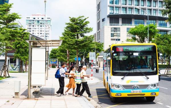 Khôi phục lại hoạt động 5 tuyến xe buýt công cộng trợ giá Danabus