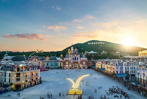 Mong đợi gì ở 7 hitmakers VPOP sẽ xuất hiện cùng Charlie Puth ở 8Wonder