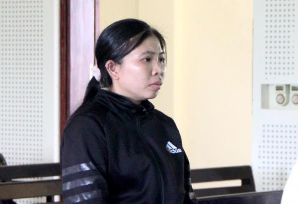 Lừa bán đất vịt giời chiếm đoạt tiền tỷ