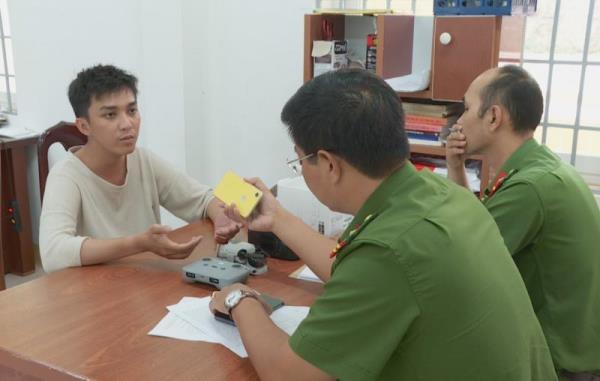 Bắt đối tượng lừa đảo chiếm đoạt tài sản trên không gian mạng