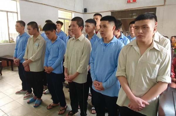Nhóm côn đồ lãnh 180 năm tù