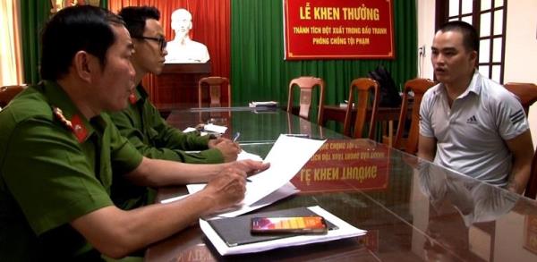 Bắt tận tay