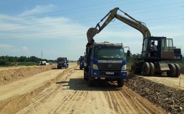 Vì sao một số công trình giao thông trọng điểm bị chậm tiến độ ?