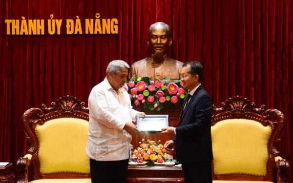Vun đắp tình hữu nghị đoàn kết của Việt Nam – Cuba