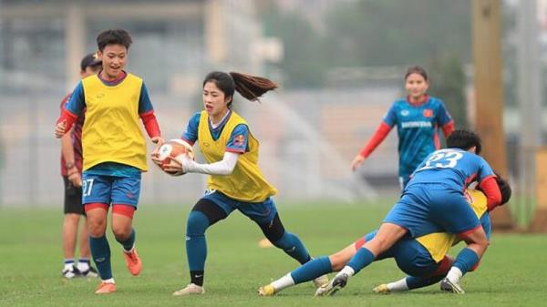 Đội tuyển nữ Việt Nam tập trung