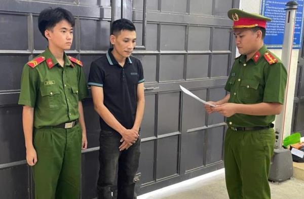 Con nghiện xộ khám