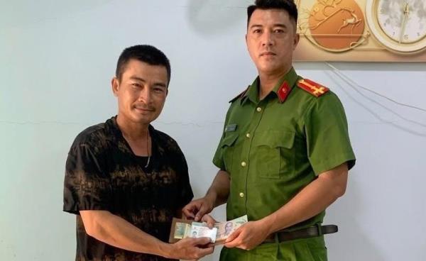 Nhặt được của rơi trả người đánh mất