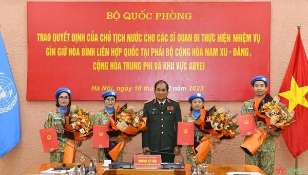 Việt Nam cử thêm bốn sĩ quan lên đường gìn giữ hòa bình Liên hợp quốc