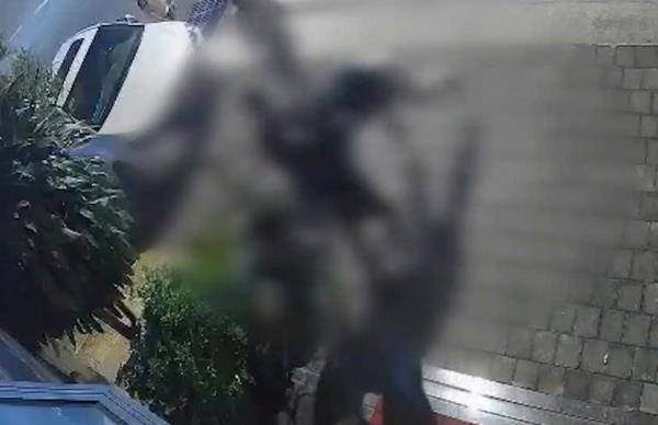 Án mạng lúc rạng sáng