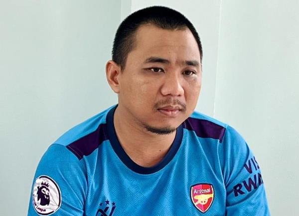 Đột nhập, dùng dao đe dọa chủ nhà cướp tài sản