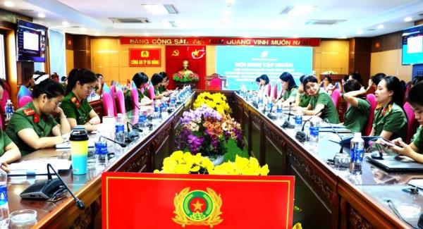Phụ nữ Công an nhân dân tổ chức quán triệt Nghị quyết, tập huấn nghiệp vụ công tác Hội
