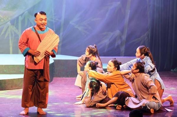 Diễn báo cáo vở dân ca kịch Bài chòi Chuyện Thằng Bờm
