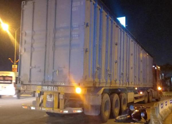 Lên cầu gặp nạn