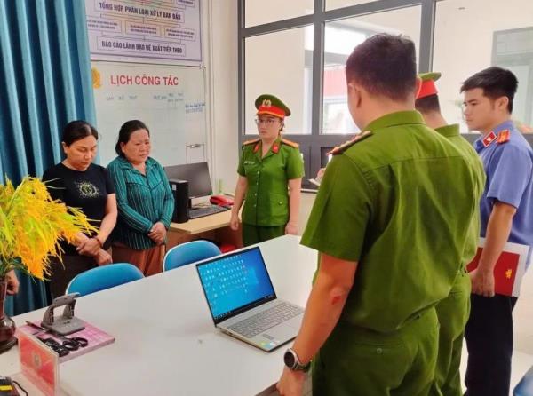 Khởi tố nhiều đối tượng nhúng chàm liên quan đến tiền
