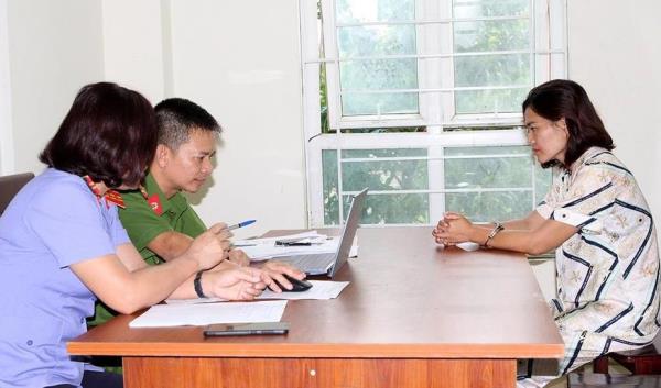 Cô đồng giở chiêu cắt vía âm lừa chiếm hơn 1,6 tỷ đồng