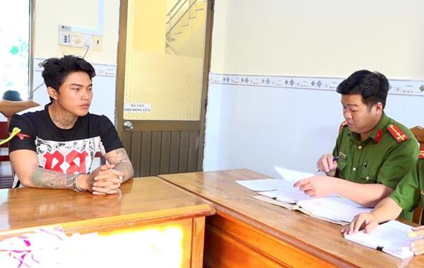 Chém trọng thương bạn nhậu vì nhớ lại việc bố mình bị đánh