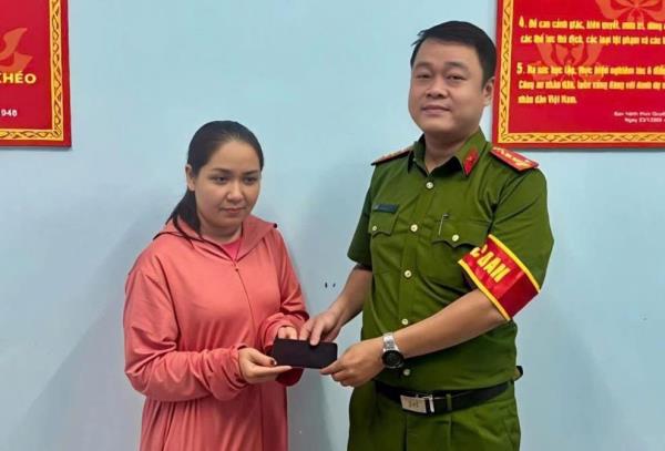 Hết lòng vì người dân