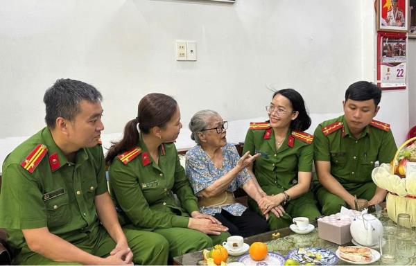 Nhiều hoạt động tri ân các Anh hùng liệt sĩ, người có công