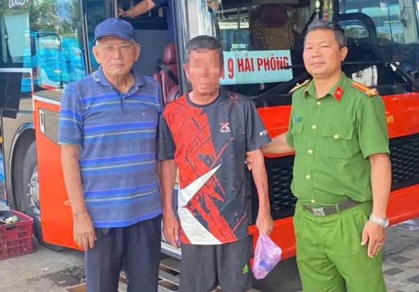 Hỗ trợ người đàn ông đi lạc về quê an toàn