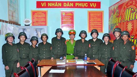 Trang bị trang phục mẫu mới cho DPCĐ