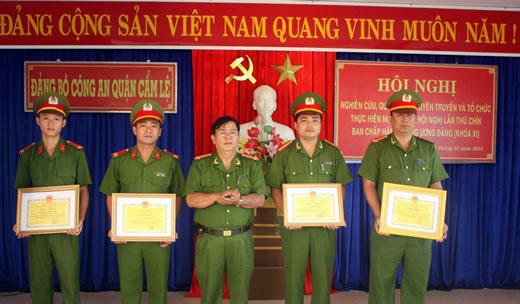 Khen thưởng thành tích phòng chống tội phạm ma túy