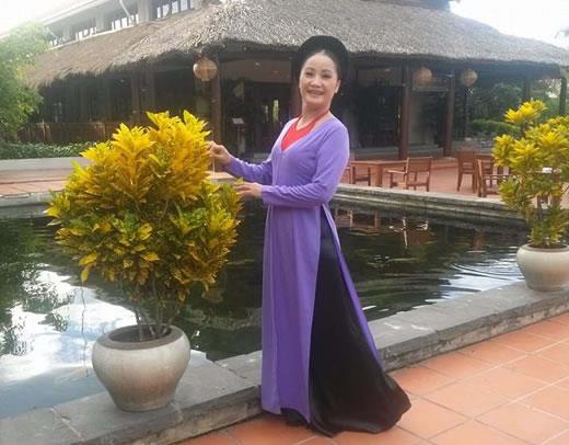 NSND Hồng Lựu - đau đáu với Ví, Dặm quê hương