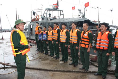 Sát cánh cùng ngư dân trên các vùng biển xa