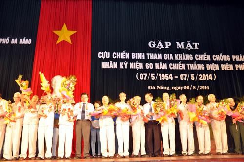 Gặp mặt cựu chiến binh kháng chiến chống Pháp