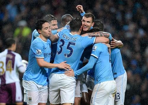 Cờ trong tay Man City