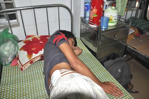 Kiểm lâm viên bắn người nhặt ươi
