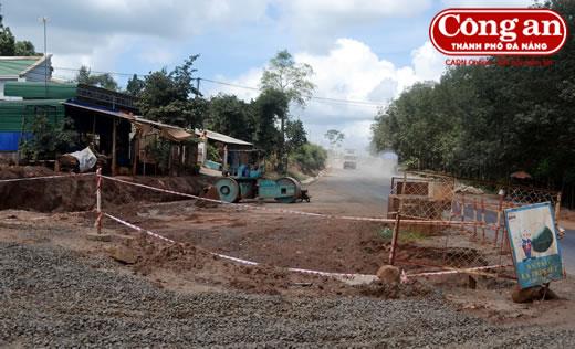 Dự án nâng cấp mở rộng đường Hồ Chí Minh và QL1A: Ngổn ngang trăm mối