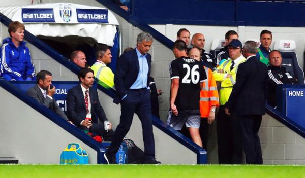 Chelsea đón tiếp Southampton: Mourinho, hãy sử dụng Terry